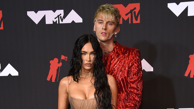 Pili si krv, imali prsten s trnjem: Megan Fox i Machine Gun Kelly puno su puta šokirali javnost...