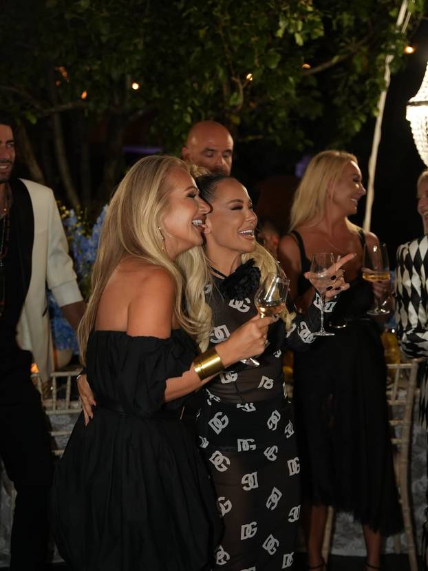 Maja Šuput objavila je fotke s rođendana: Uz nju je bio i Šime, pogledajte kako je proslavila