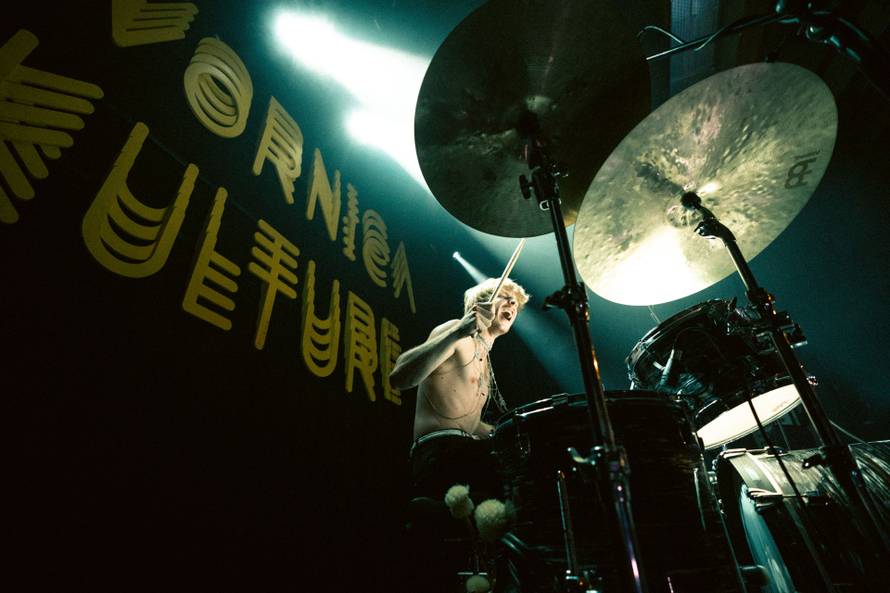 Joker Out rasplesao je Tvornicu Kulture: Hrvatice na pozornicu bacale ružičaste grudnjake...