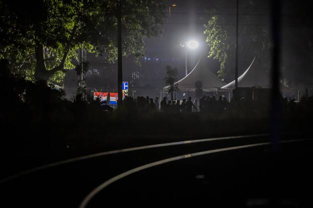Vukovar.  Nakon završetka koncerta stvarale su se gužve. 