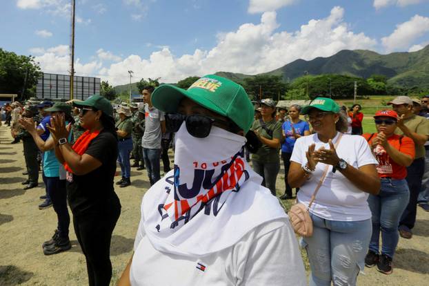 Venezuela holds drills to train citizens in weapon handling