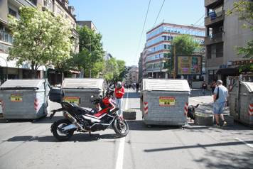 Beograd: Studenti nastavili s blokadom RTS-a