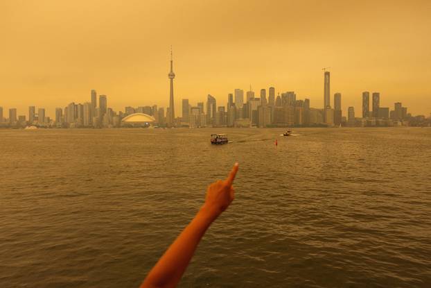 Wildfire smoke in Ontario