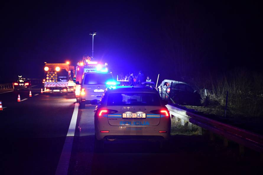 Detalji nesreće na A3: Autom iz neutvrđenih razloga sletio s autoceste u kanal i poginuo