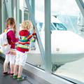 Top savjeti za što bezbolniji let s djecom: Vrijeme za spavanje vrijedi i u avionu, opustite se...