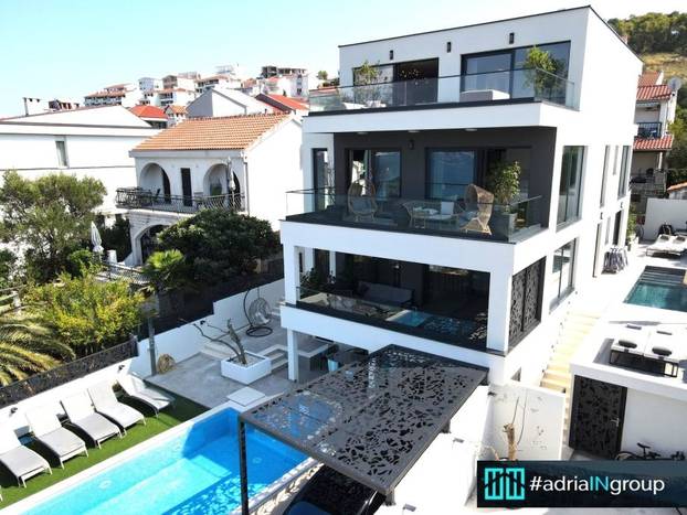 FOTO Ima konobu s vinom i dva bazena: Vila na Čiovu prodaje se za čak šest milijuna eura