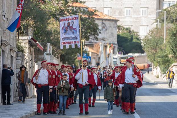 Dubrovnik: Spuštanjem barjaka sv. Vlaha i podizanjem državne zastave te misnim slavljem završila je ovogodišnja Festa svetog Vlaha