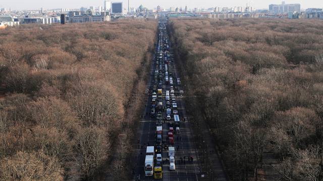 German farmers protest against the cut of vehicle tax subsidies in Berlin