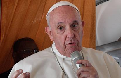 Papa Franjo novinarima: Hvala vam što ste pomogli razotkriti seksualne skandale u Crkvi