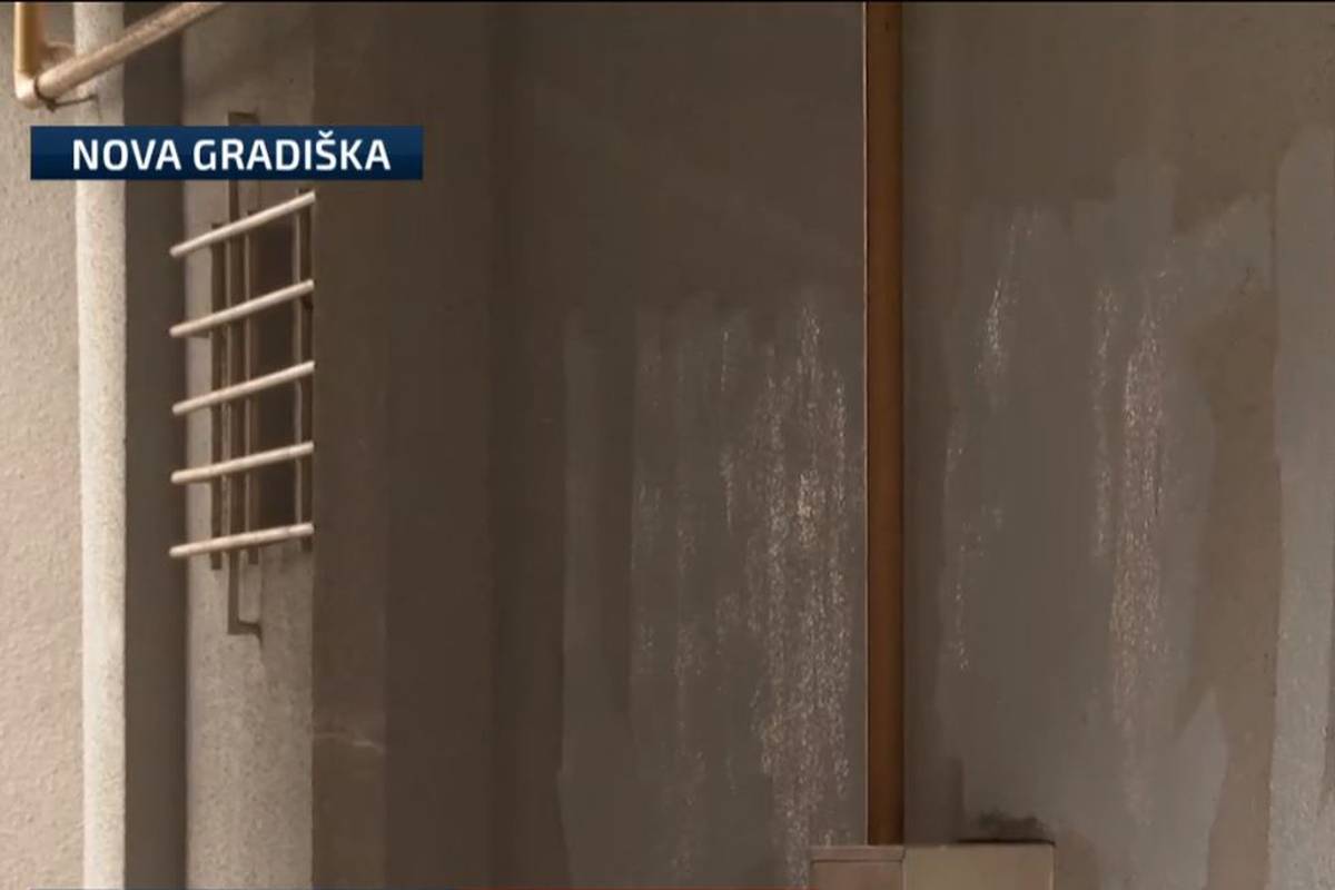 Na zgradi Centra u Gradiški natpis 'ubojice'; Aladrović: 'Neki posao ne rade dobro'