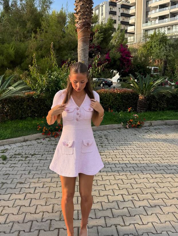 FOTO Šveđanka napravila vrući ljetni transfer. Alice spremna za avanturu na obali Mediterana