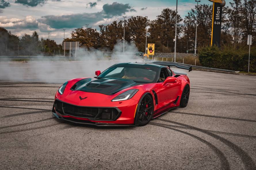 Rijeka: Luksuzni super automobili okupirali Korzo