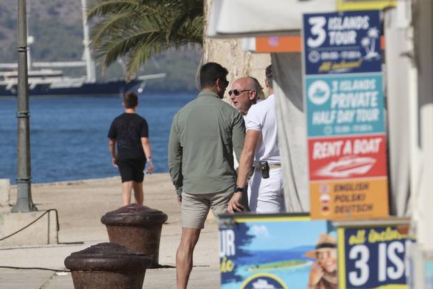 EKSKLUZIVNO Trogir: Nakon četverodnevnog krstarenja Jadranom Jeff Bezos i Lauren Sanchez napustili Hrvatsku