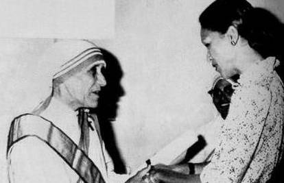 Majka Terezija stigla u Calcuttu pomagati najsiromašnijima