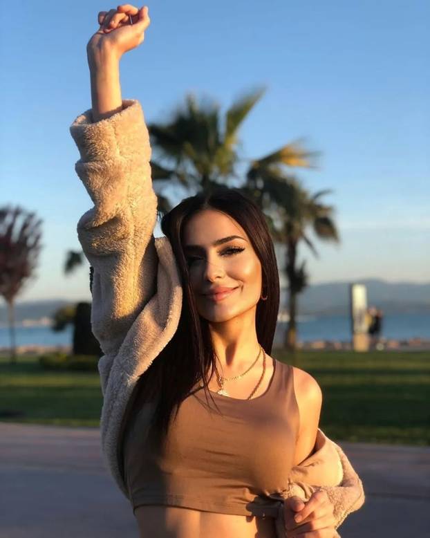 FOTO Bivši dinamovac rastao se s Hrvaticom, sad ljubi 12 godina mlađu Turkinju: 'Moja ljubav'