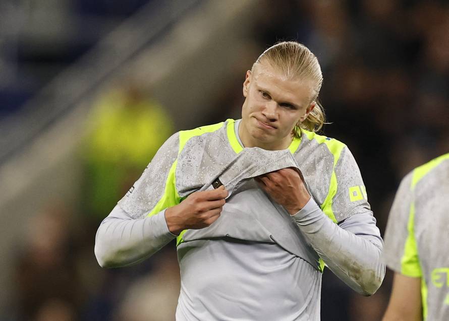 Premier League - Everton v Manchester City