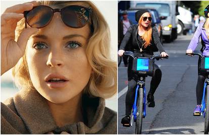 Vozila automobil pijana: Majku Lindsay Lohan privela policija