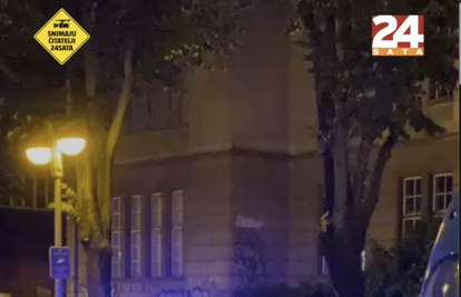 VIDEO Zagreb: Parkirao auto i blokirao put tramvajima: Stajao je tako dvadesetak minuta