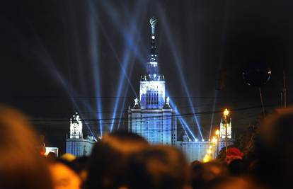 Moskva uz rekordni light show proslavila svoj 864. rođendan 