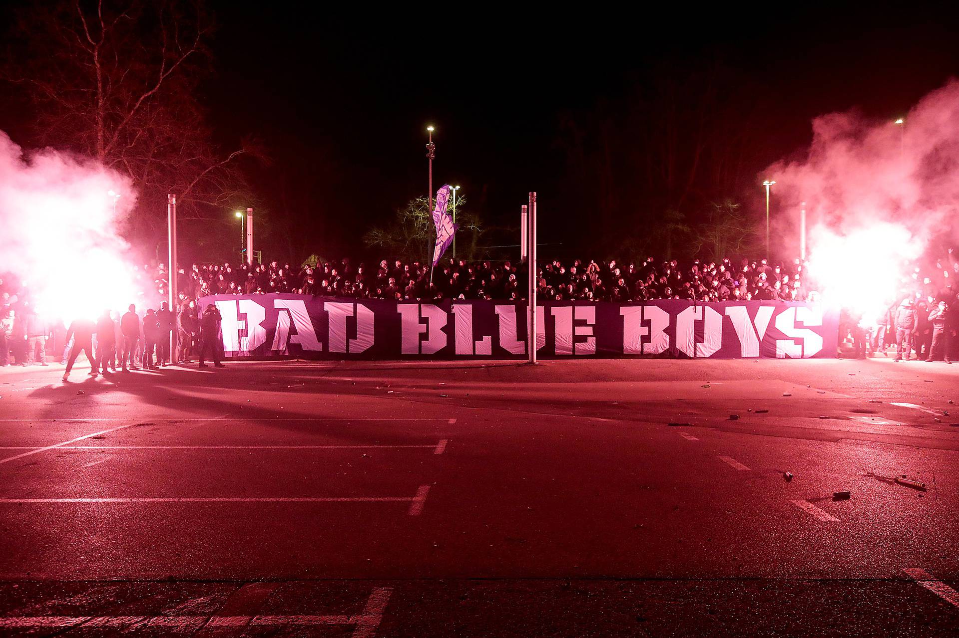 VIDEO Boysi zapalili Maksimir!