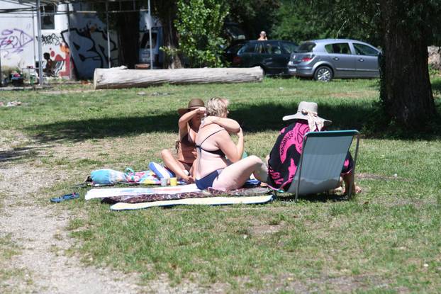 Ljetni dan na Šoderici, popularnom Podravskom moru