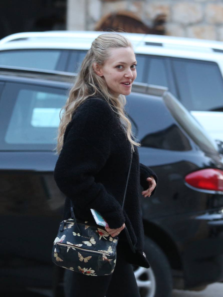 Zvijezda filma 'Mamma Mia' u ležernom izdanju šetala Visom