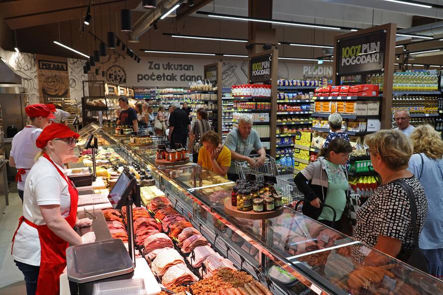 Plodine otvorile još dva nova supermarketa