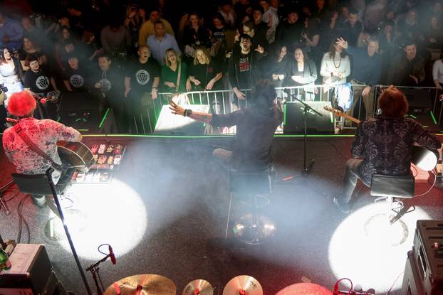 Zadar: Koncert Parnog Valjka u Arsenalu povodom Valentinova