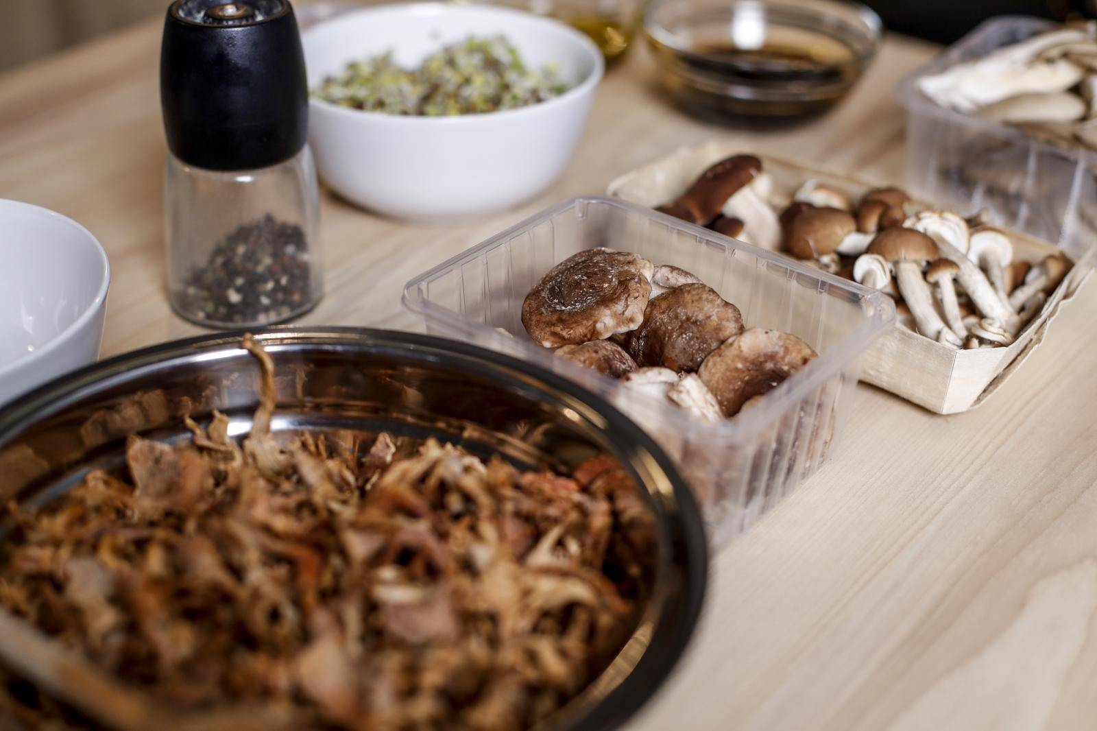 'Šumica' se opet trese: Banfić radila wok od četiri vrste gljiva