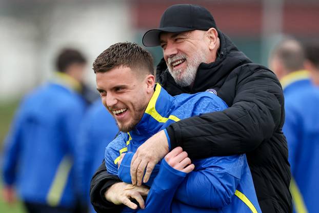 Sarajevo: Trening nogometne reprezentacija BiH uoči finalne utakmice doigravanja za Svjetsko prvenstvo