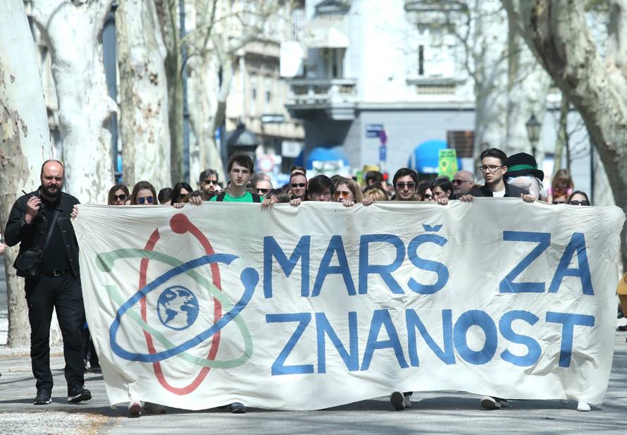 Mars za znanost - pet do 12