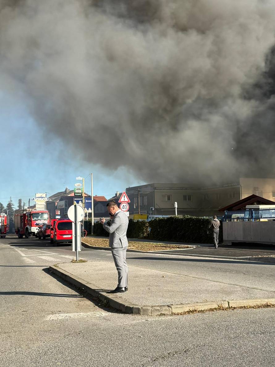 FOTO/VIDEO Još se dimi u Sv. Nedelji: 'Nije opasno za ljude'