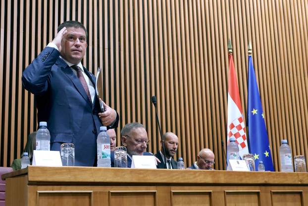 Zagreb: Počela 12. sjednica Sabora