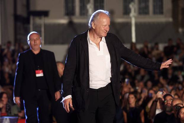 Sarajevo: Glumcu Stellanu Skarsgardu uručeno Srce Sarajeva na 31. Sarajevo Film Festivalu