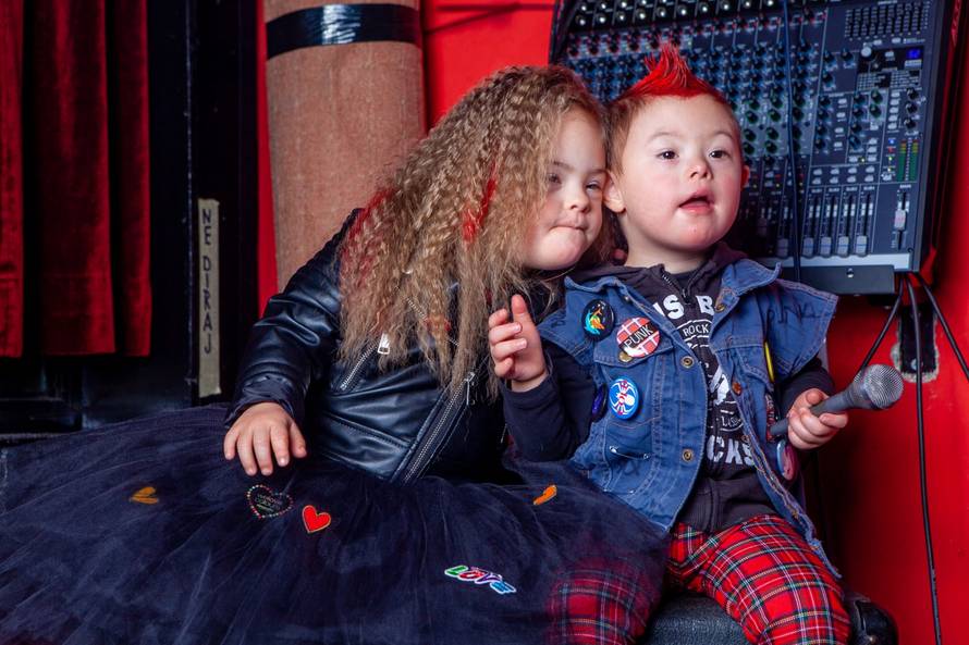 Laura i Kristijan fotkali su se s pankerima: 'Mi nismo drugačiji'