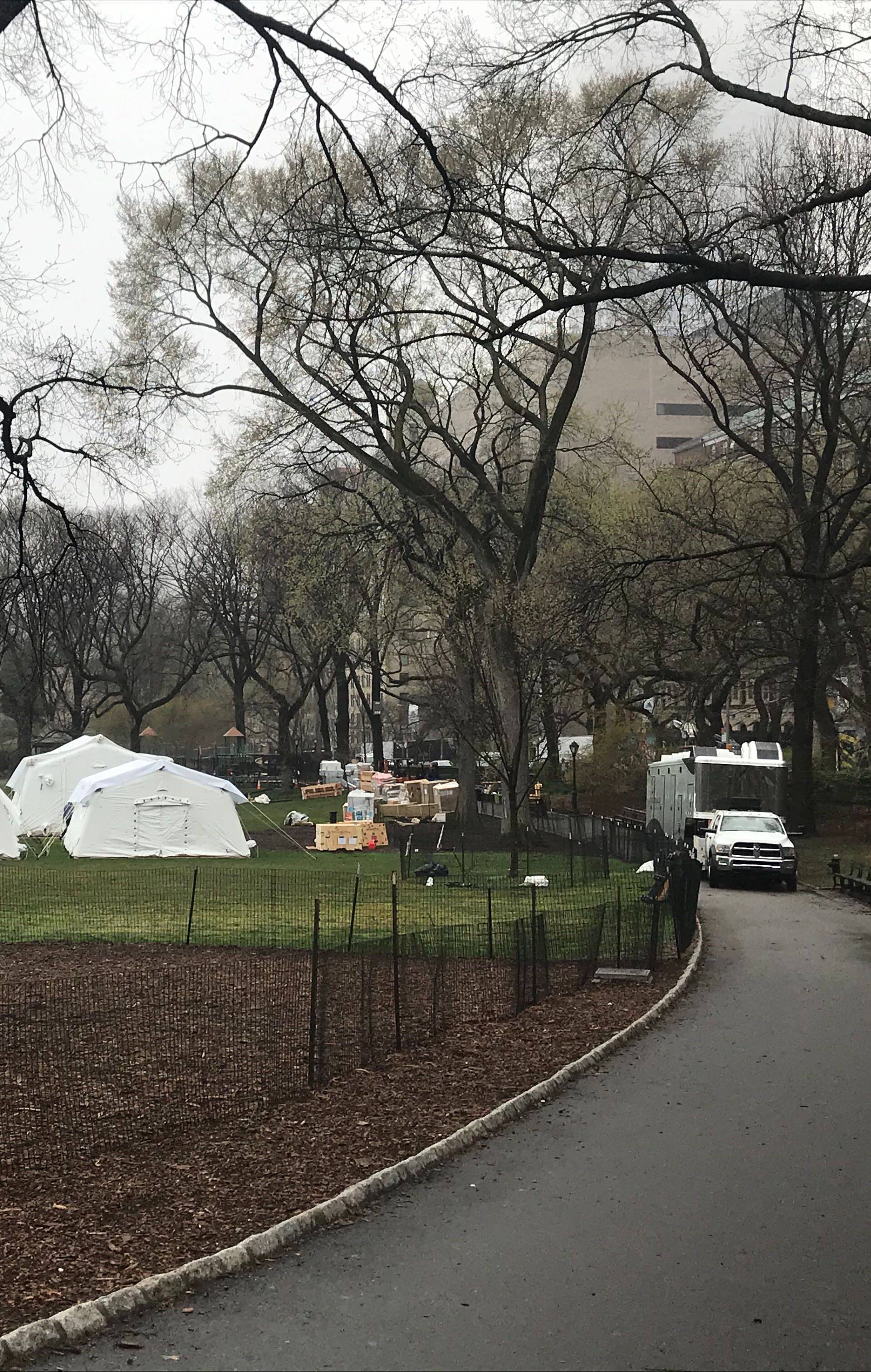Stanje u NYC-u je loše: Usred Central Parka podiže se bolnica