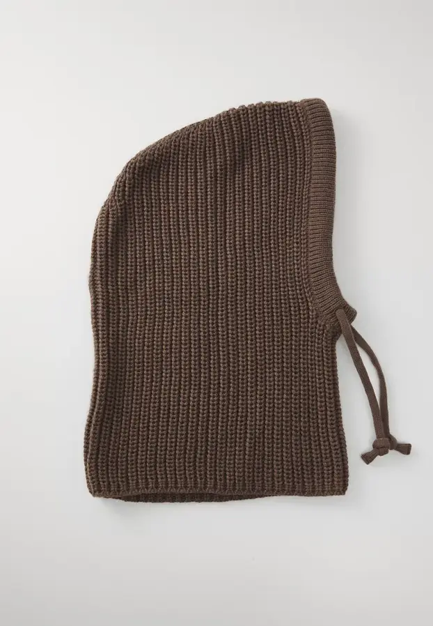 Ove sezone kape su chic i raznolike - od atraktivnih šilterica do beanie s mašnama