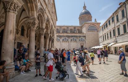 Broj turista u Europi raste i uz požare, vrućine i gužve, a po njima je Dubrovnik vodeći