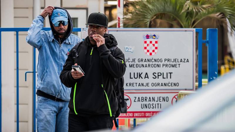 FOTO Američki mornari uzeli su predah u Splitu: Iskrcali se u luci pa otišli ravno do grada