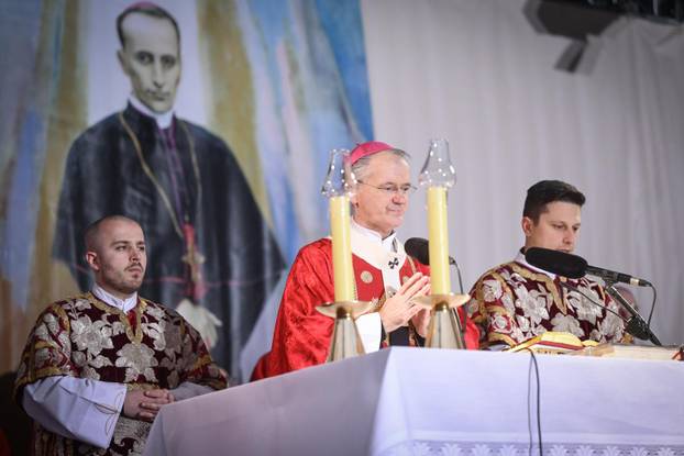Zagreb: Nadbiskup Dražen Kutleša predvodio misu na  blagdan bl. Alojzija Stepinca