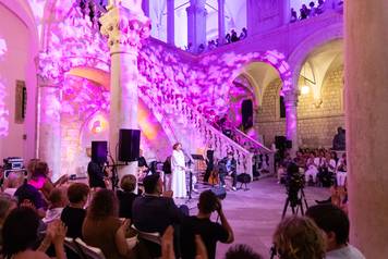 Prvi dubrova&ccaron;ki opro&scaron;tajni koncert Tereze Kesovije
