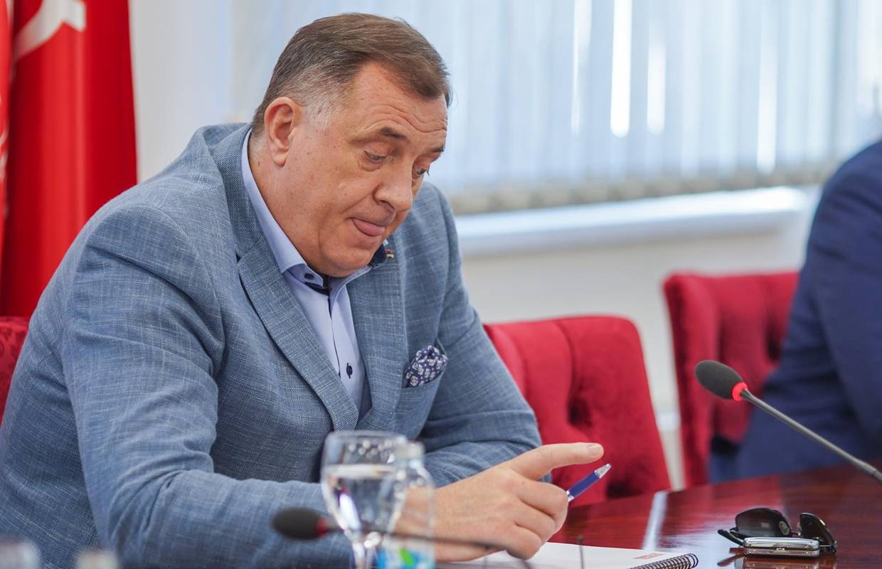 Schmidt: Ne možemo se praviti kao da s Dodikom treba biti ljubazan. To neće riješiti ništa