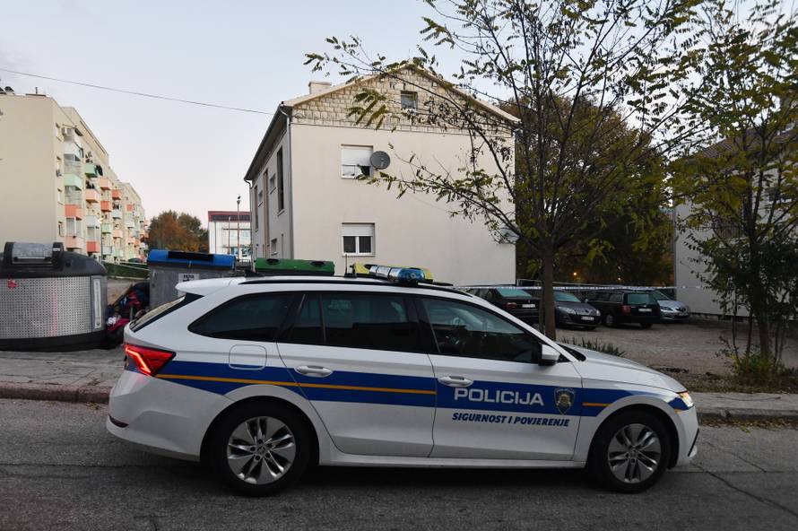 Pili su i zabavljali se, a onda je mladić prijatelju dao bombu u ruke: 'Sin ima gelere po tijelu'