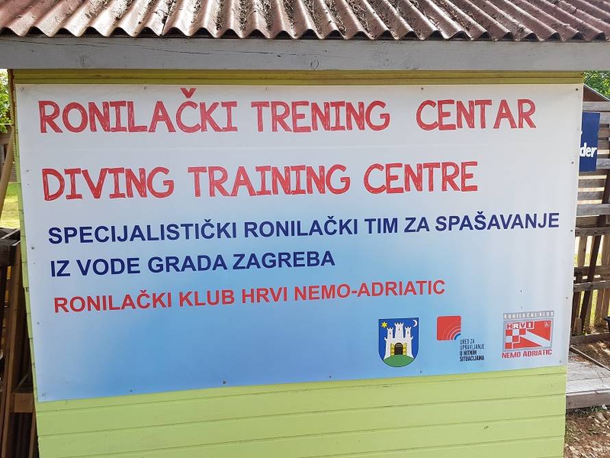 'Iznenadilo me što ljudi bacaju smeće u more. To smo očistili'