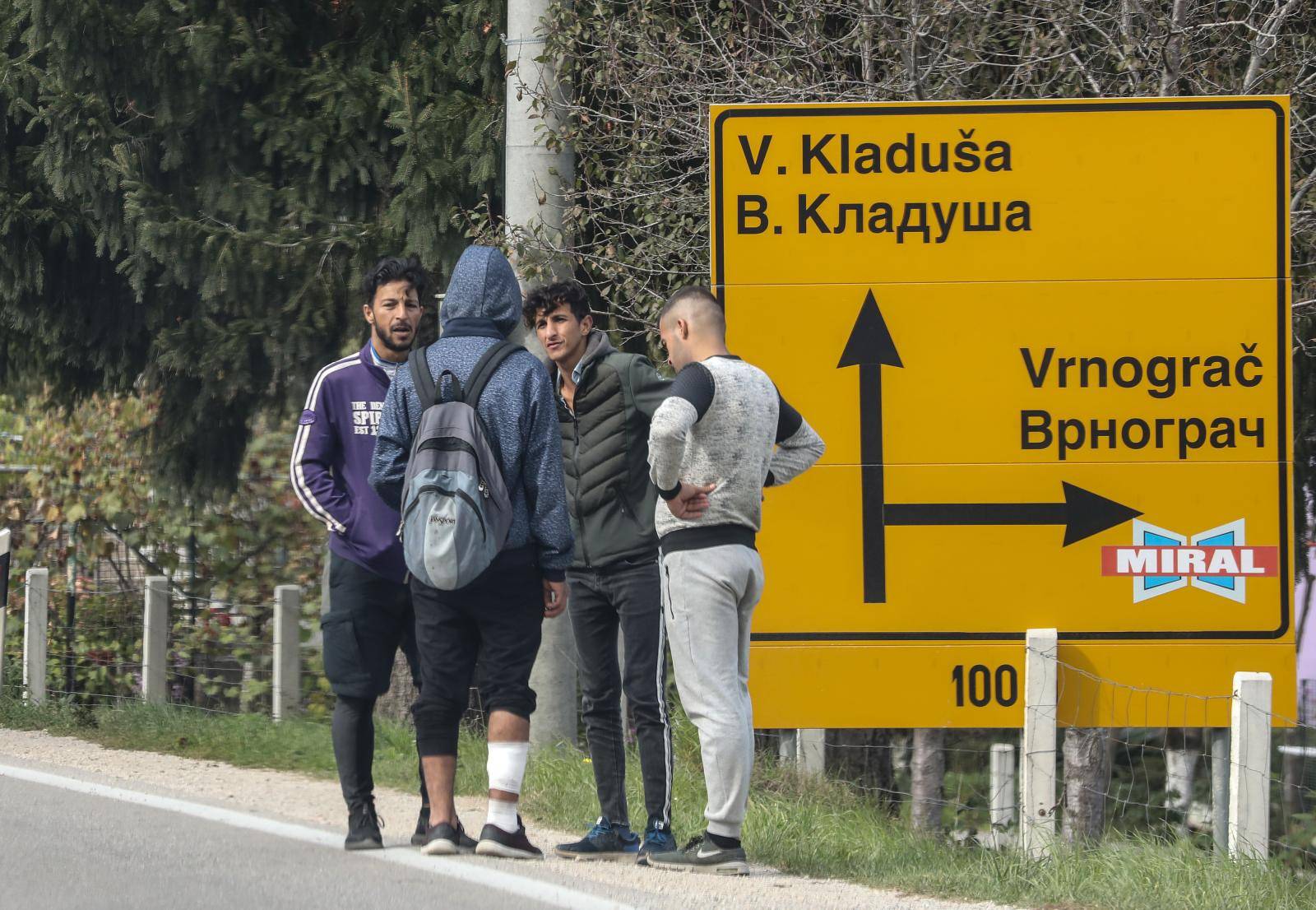 Policija zabranjuje slobodno kretanje migrantima u Krajini