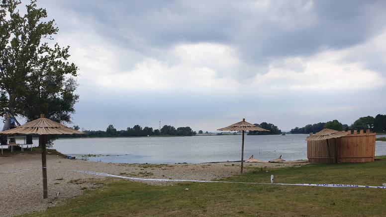 Ronioci GSS-a iz jezera kod Koprivnice izvukli su tijelo