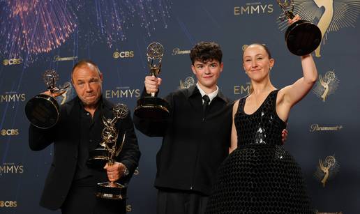 Večer iznenađenja i oborenih rekorda: Ovo su svi dobitnici  prestižnih Emmy nagrada 2025.