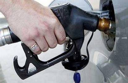  Ina smanjila cijene goriva za 4 do 5 posto od ponoći