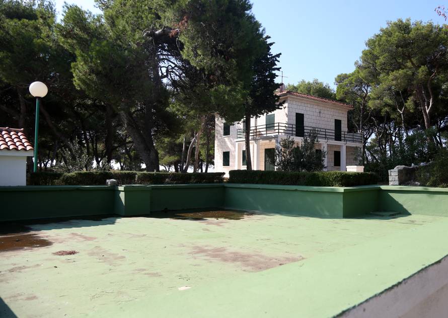 Bivša Todorićeva oaza: Ovako Smokvica izgleda nakon ovrhe