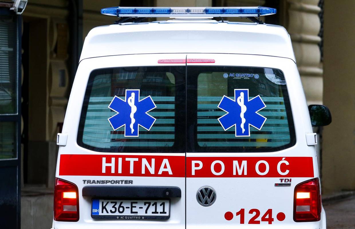 Djevojčica (4) u BiH umrla  od vrućine zatvorena u automobilu